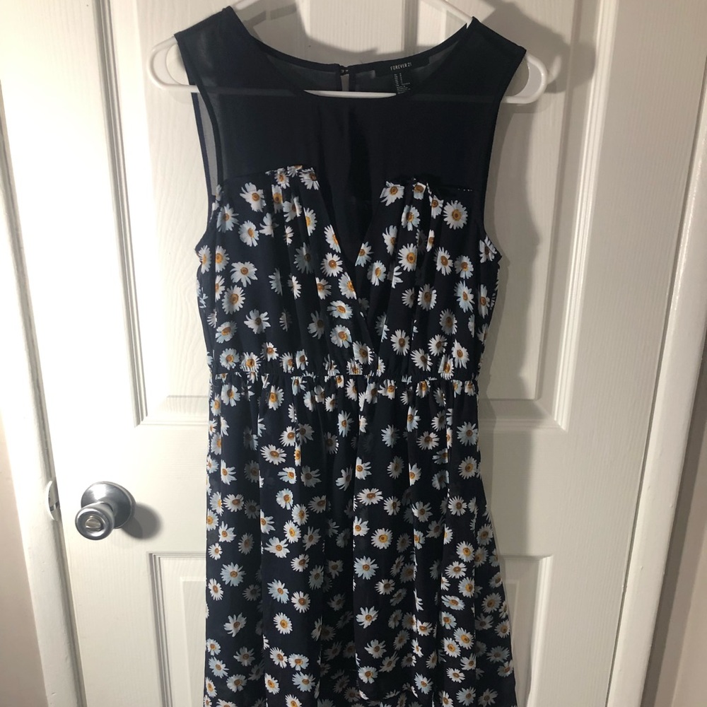 Forever21 Daisy hi-lo dress